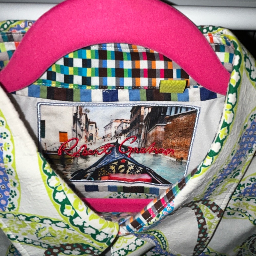 Very Groovy 🕺🏻🪩Robert Graham Vibrant Paisley Button Down Shirt - Picture 3 of 9